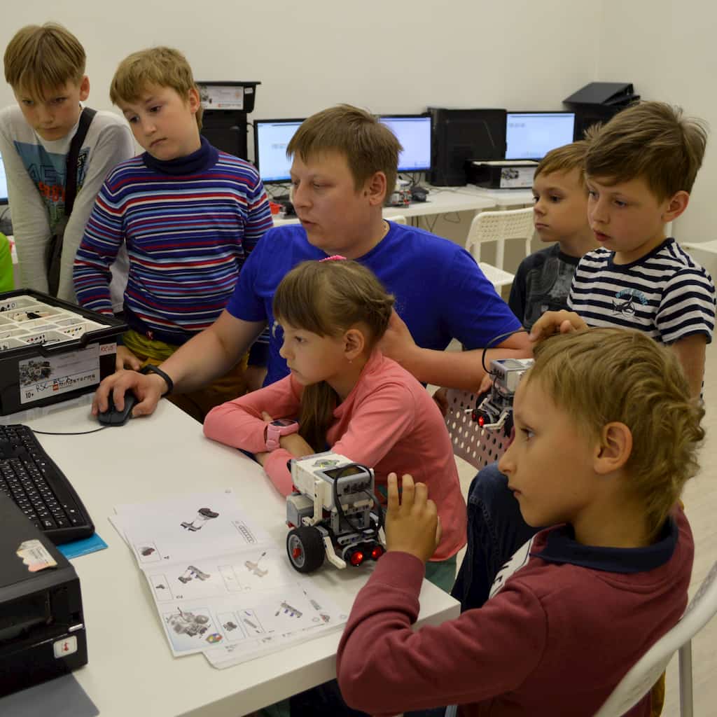 RoboSportClub — клуб робототехники и программирования